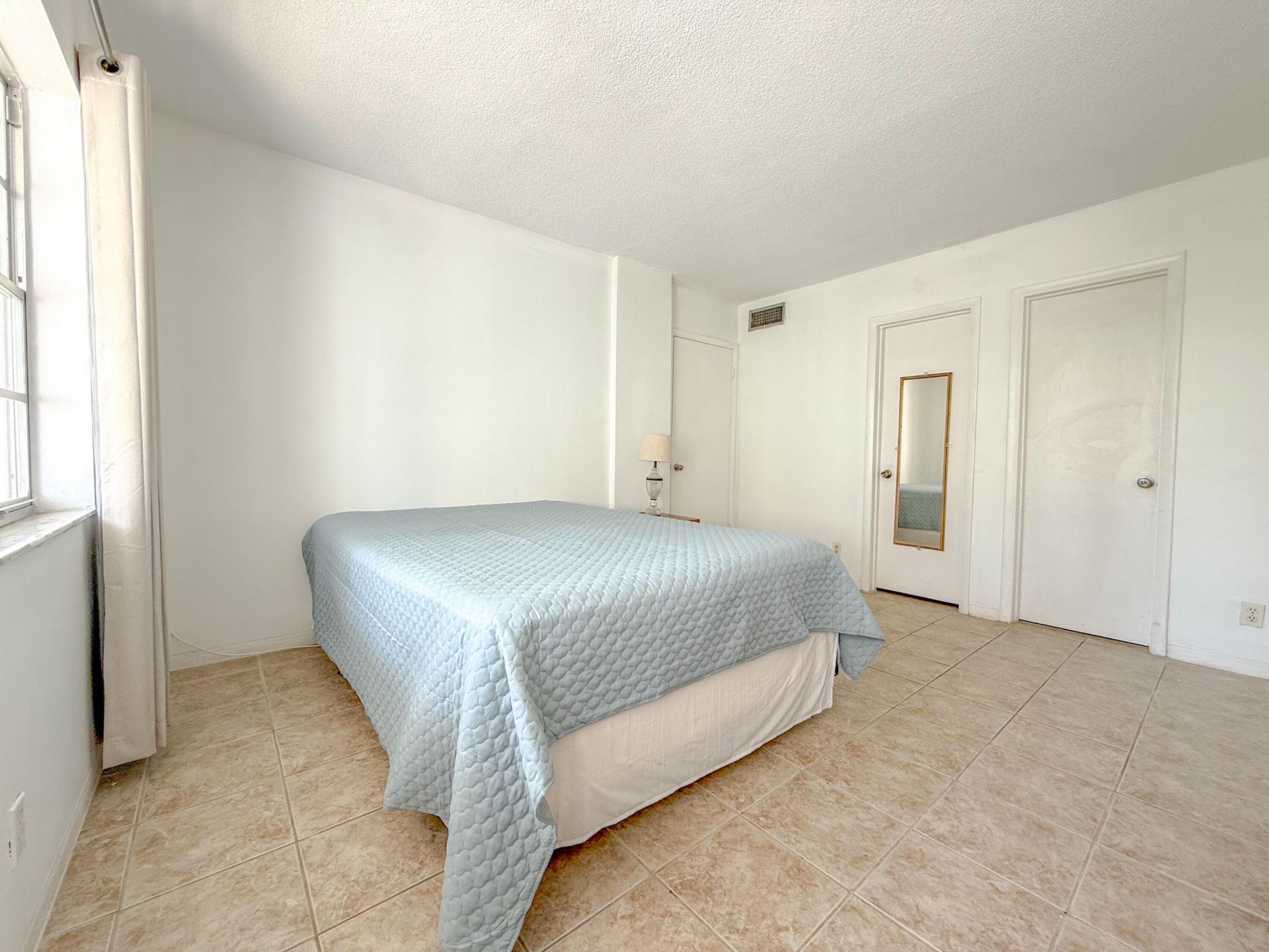1333 E Hallandale Beach Boulevard, Unit 335, Hallandale Beach, FL 33009 Photo