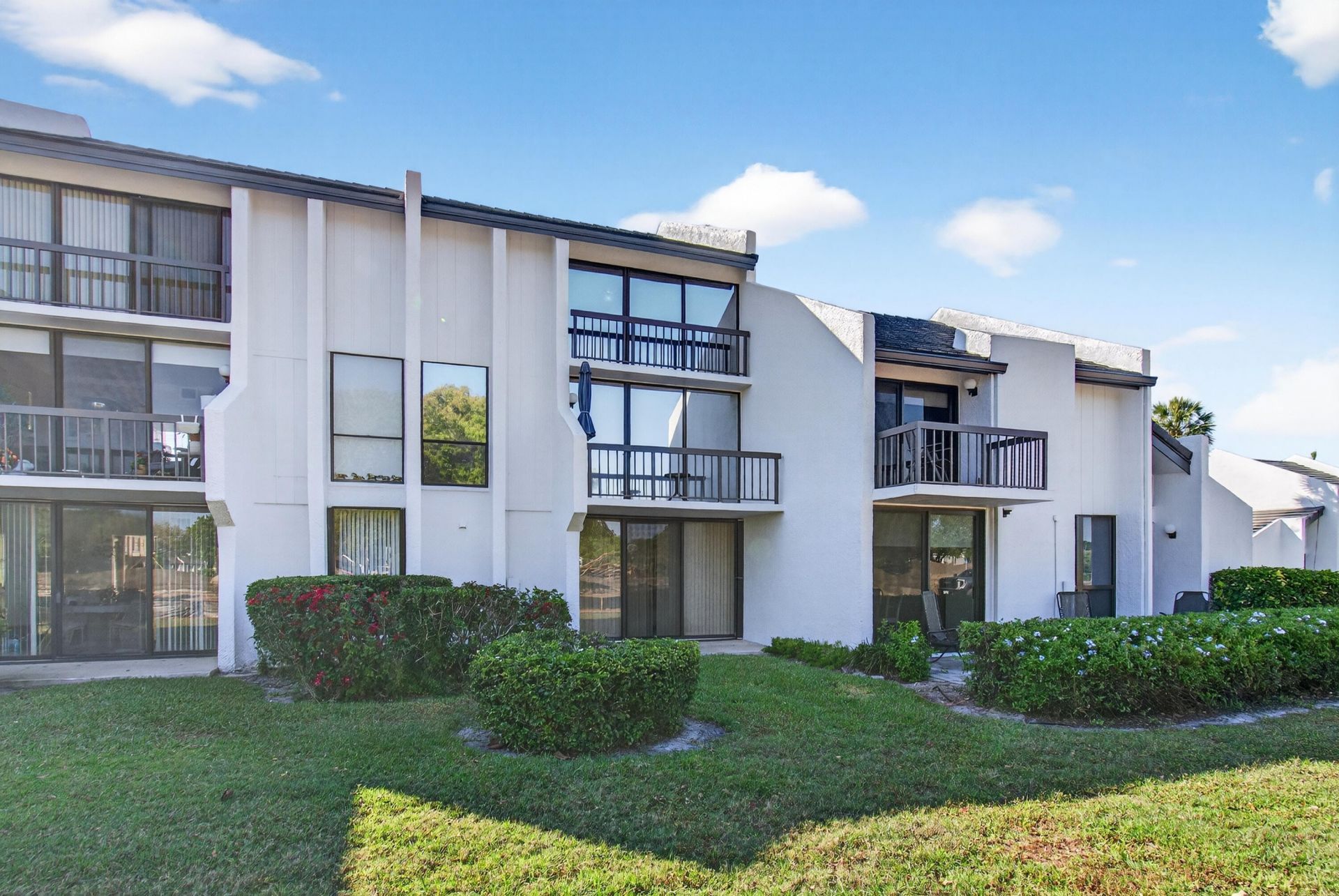 2303 Bridgewood Drive, Unit 2303, Boca Raton, FL 33434 Photo