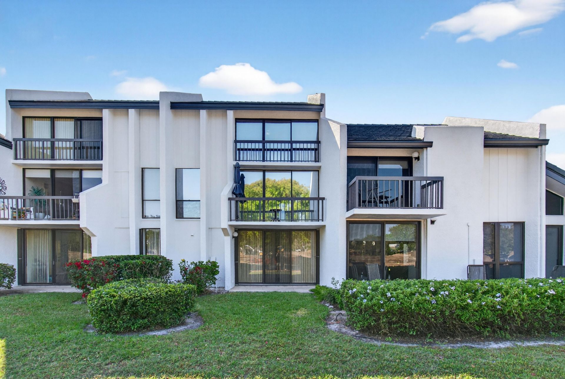 2303 Bridgewood Drive, Unit 2303, Boca Raton, FL 33434 Photo