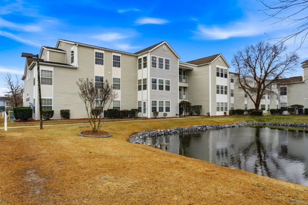 2269 Essex Dr. Photo 1