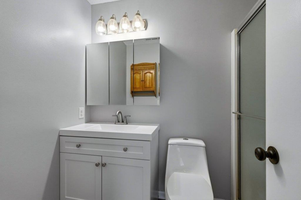 2269 Essex Dr. Photo 22