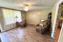 289 Cathy Drive photo 4