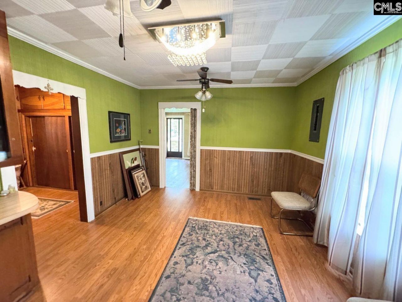 289 Cathy Drive Photo 4