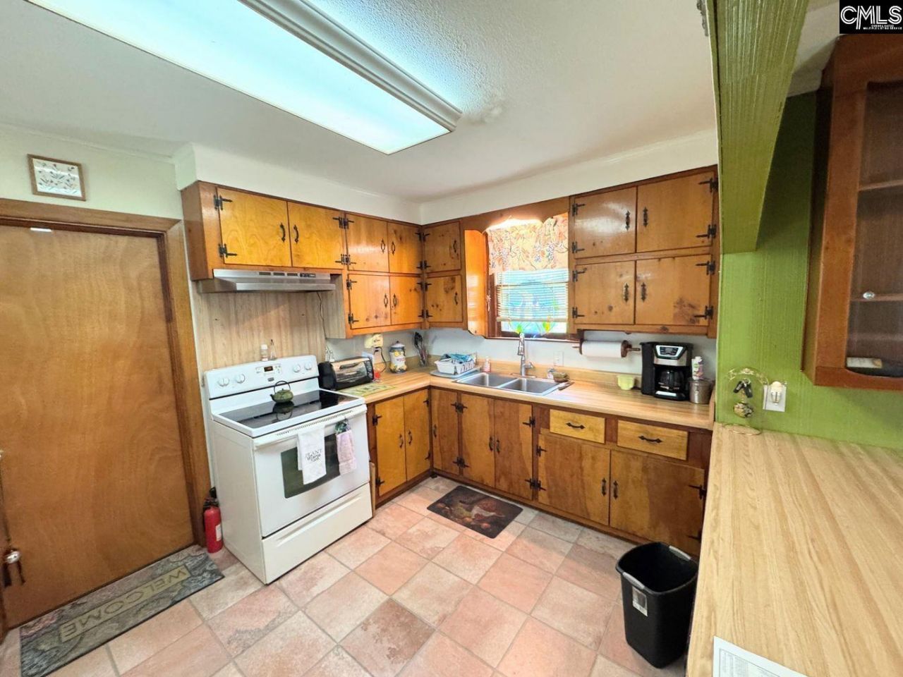 289 Cathy Drive Photo 5