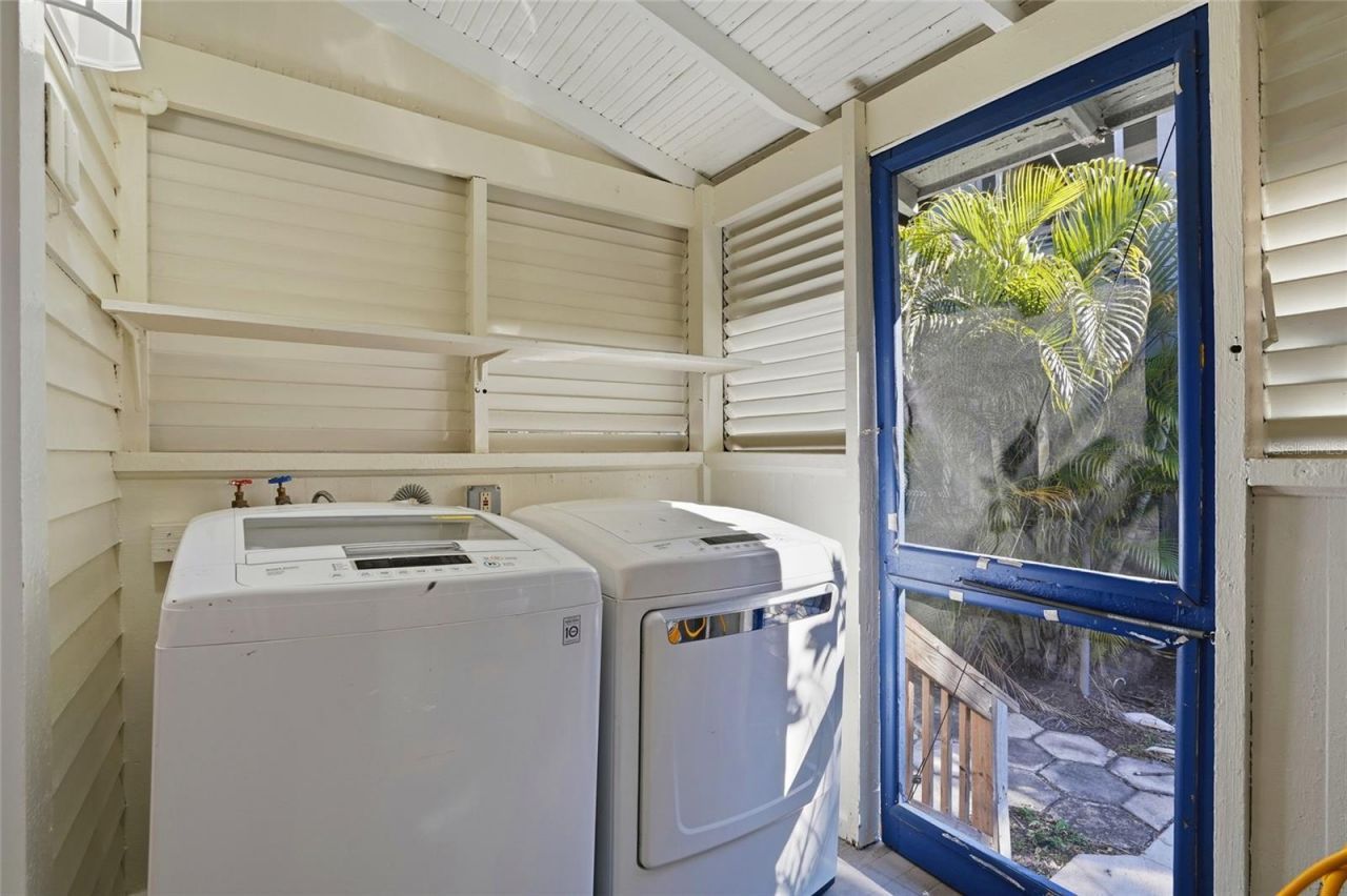 725 8th Street N, Saint Petersburg, FL 33701 Photo