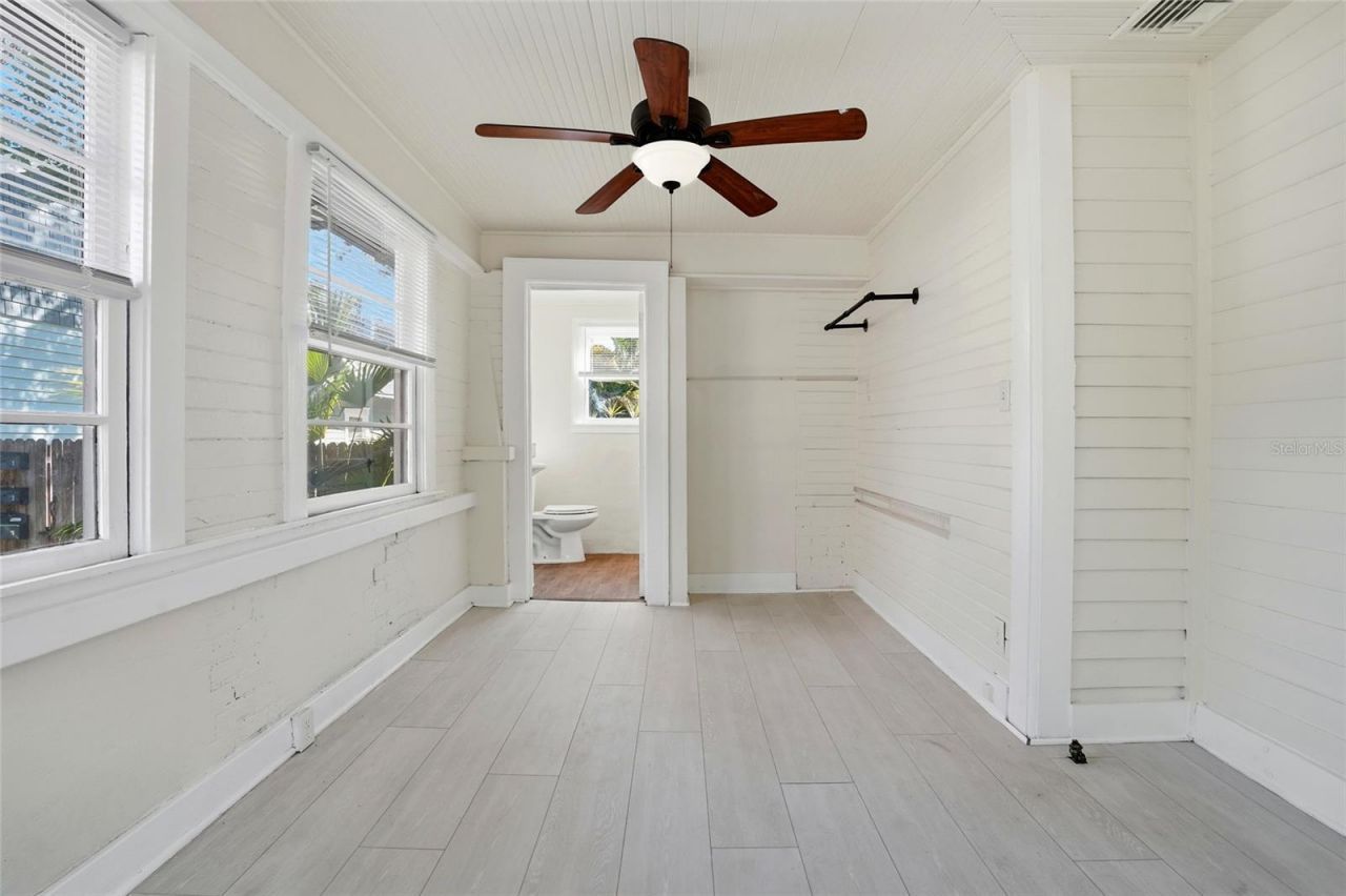 725 8th Street N, Saint Petersburg, FL 33701 Photo