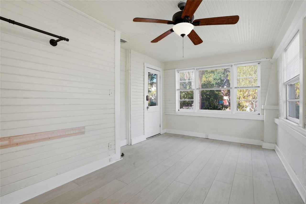 725 8th Street N, Saint Petersburg, FL 33701 Photo