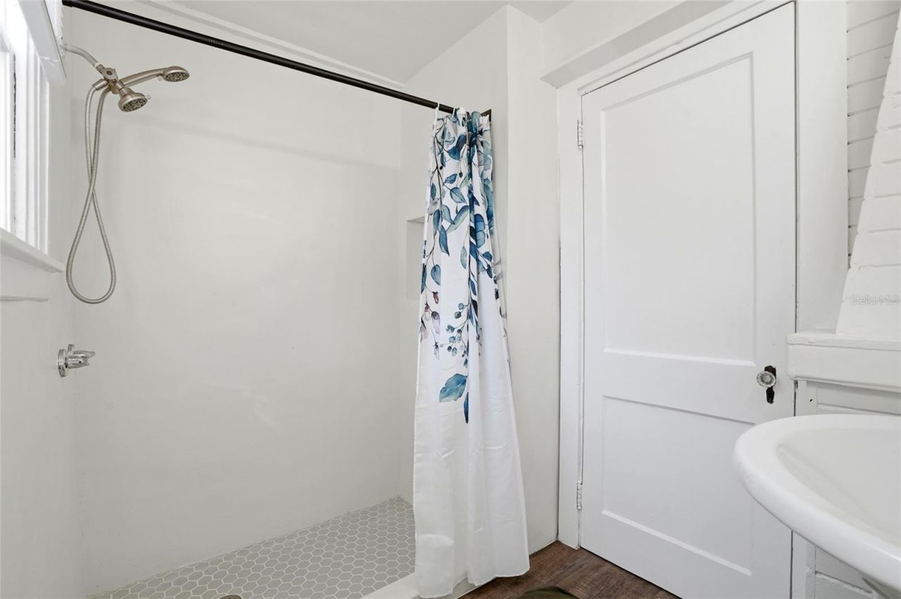 725 8th Street N, Saint Petersburg, FL 33701 Photo