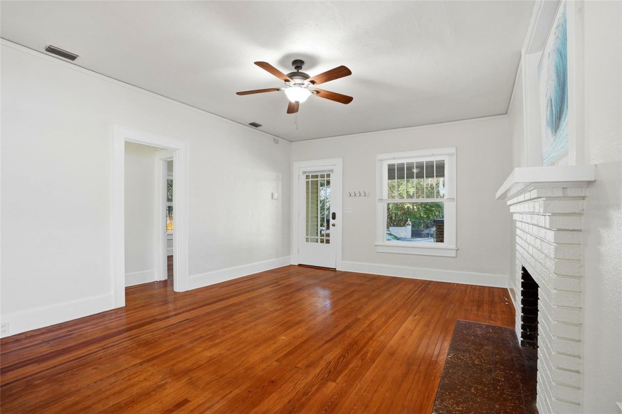 725 8th Street N, Saint Petersburg, FL 33701 Photo