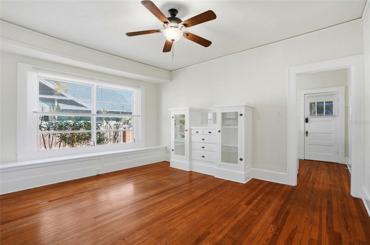 725 8th Street N, Saint Petersburg, FL 33701 Photo