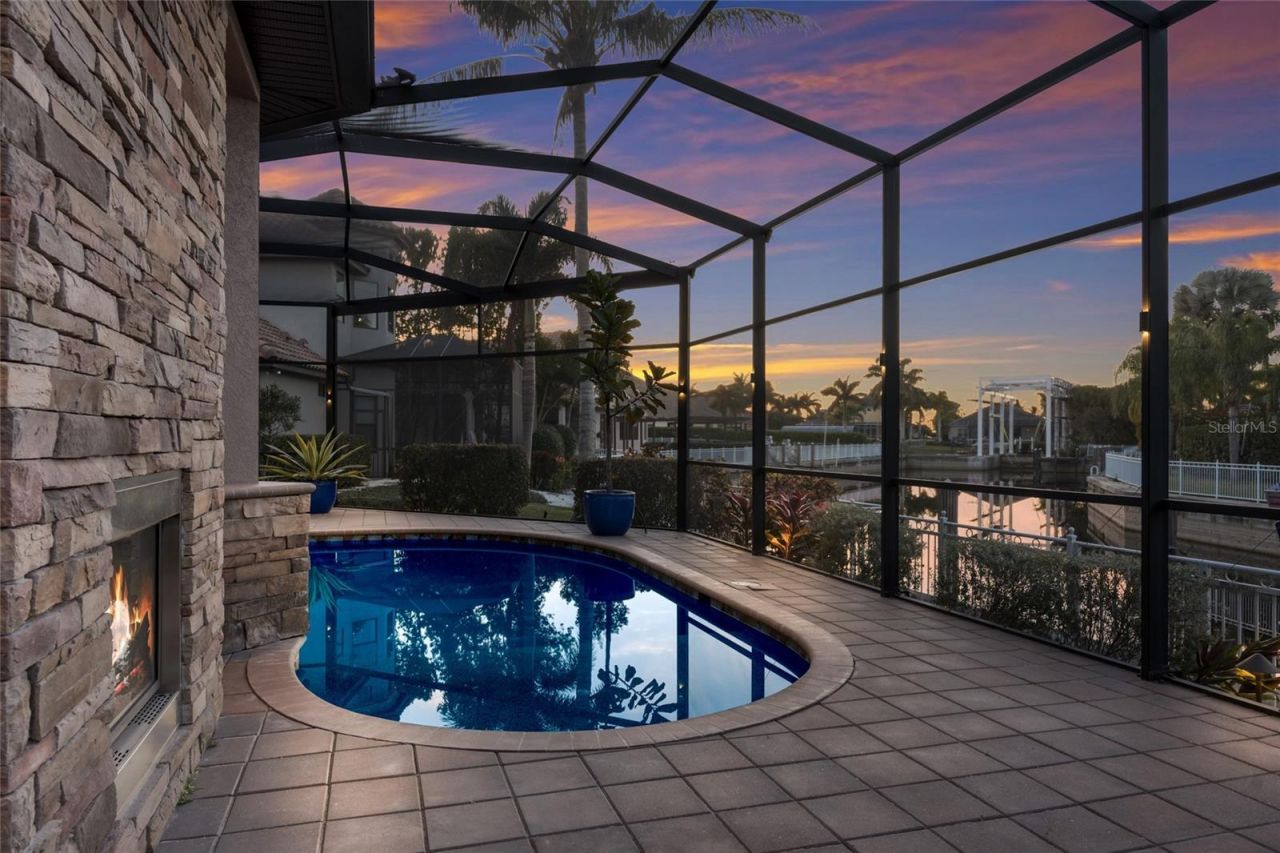 512 Mast Drive, Bradenton, FL 34208 Photo