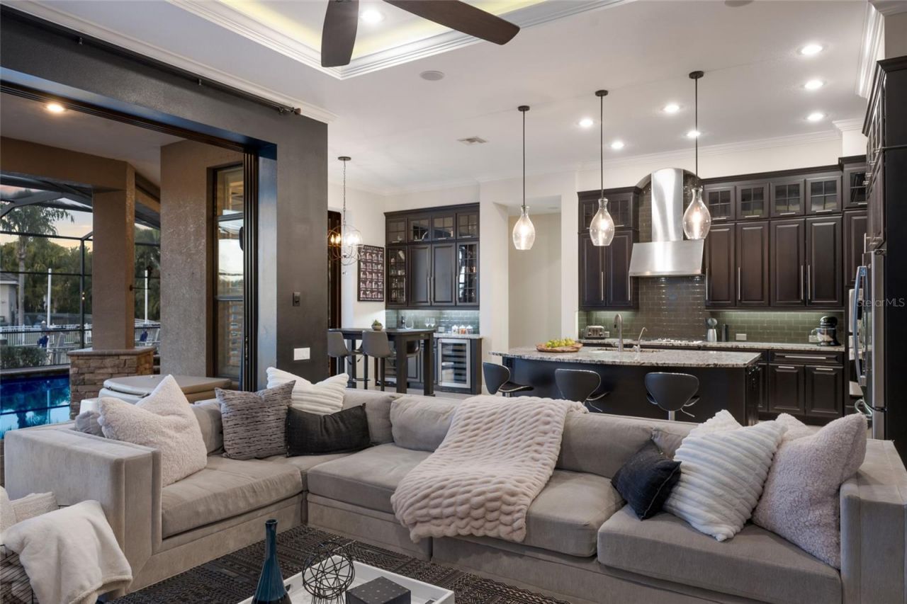 512 Mast Drive, Bradenton, FL 34208 Photo