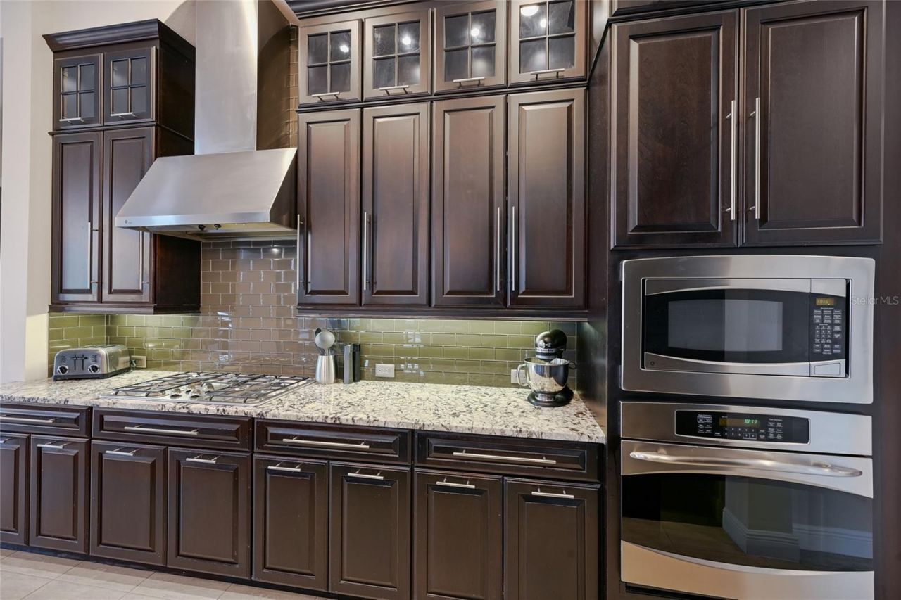 512 Mast Drive, Bradenton, FL 34208 Photo