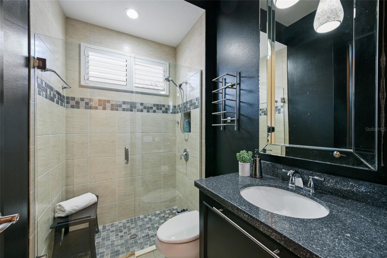 512 Mast Drive, Bradenton, FL 34208 Photo