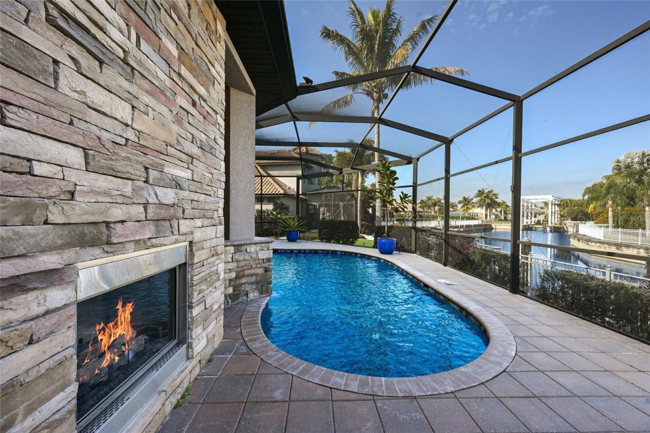 512 Mast Drive, Bradenton, FL 34208 Photo