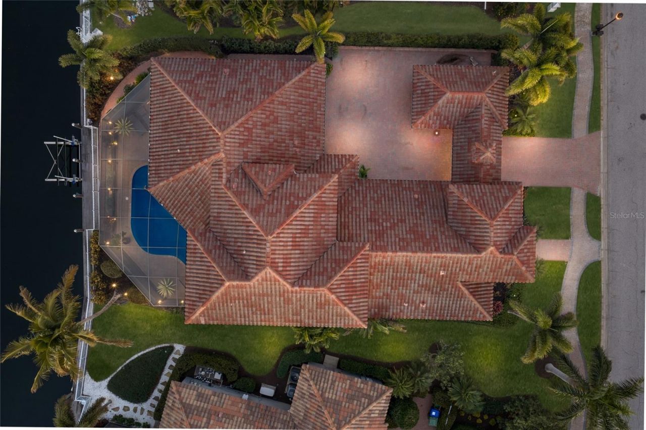 512 Mast Drive, Bradenton, FL 34208 Photo