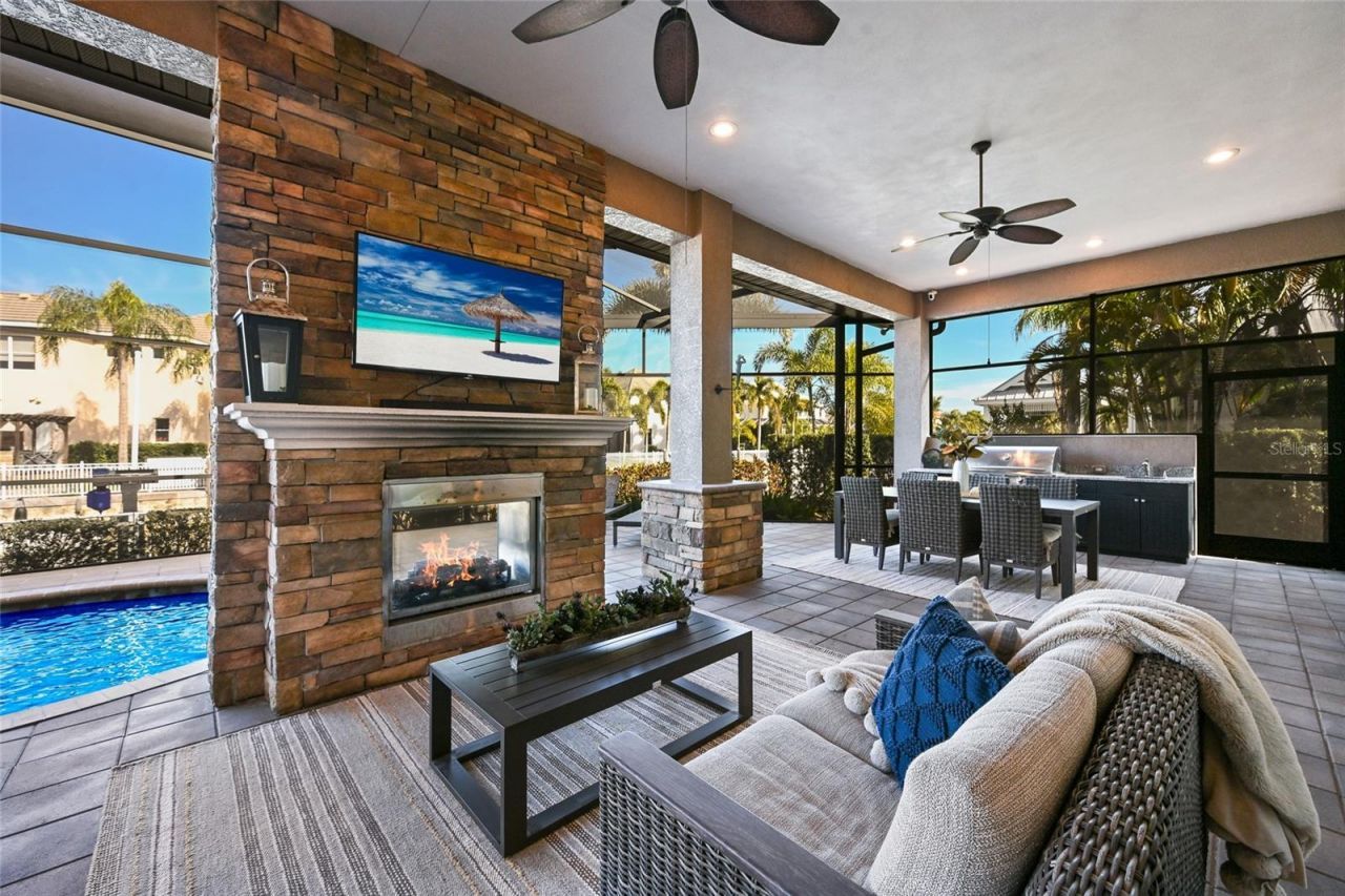 512 Mast Drive, Bradenton, FL 34208 Photo