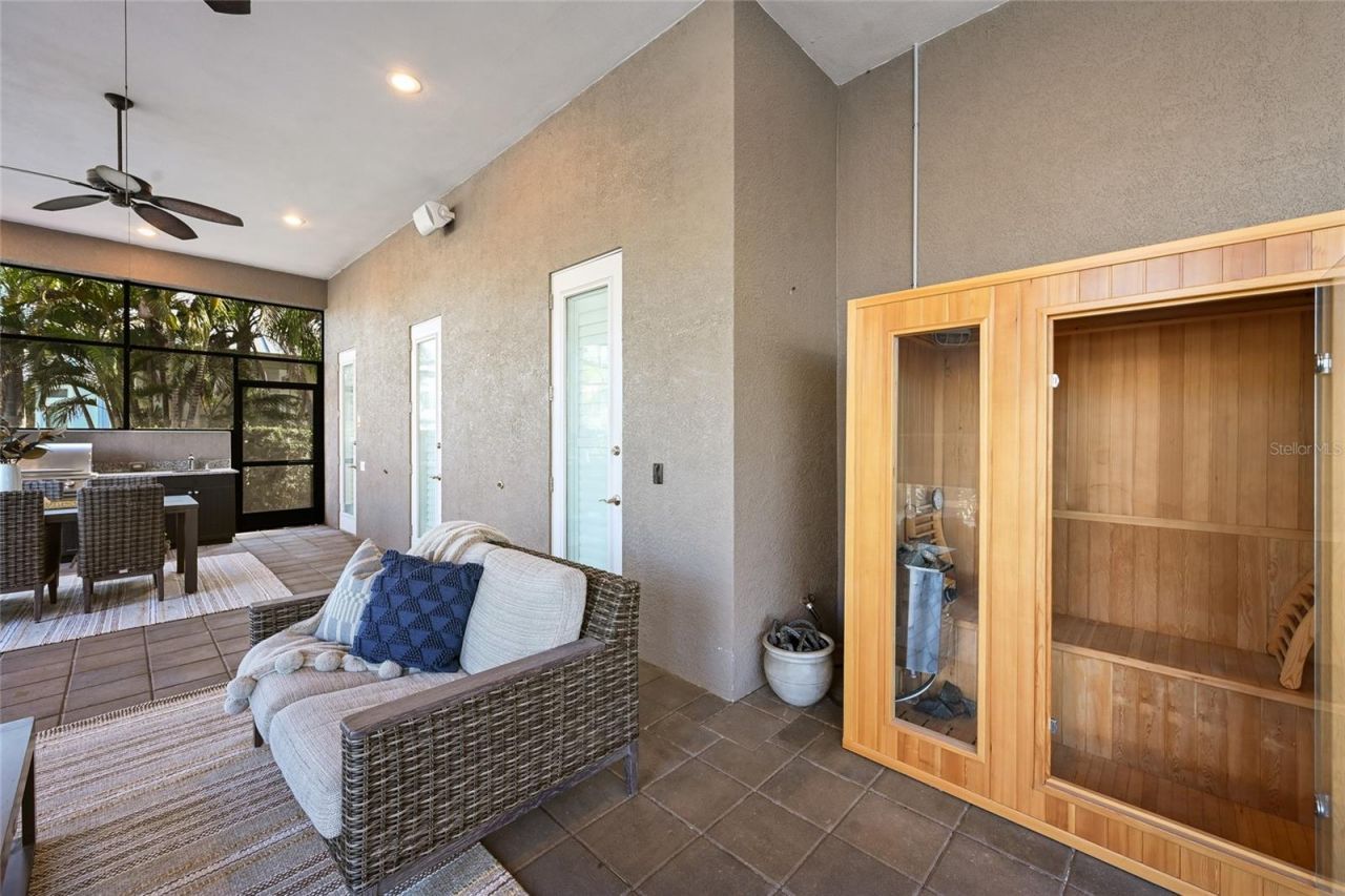 512 Mast Drive, Bradenton, FL 34208 Photo