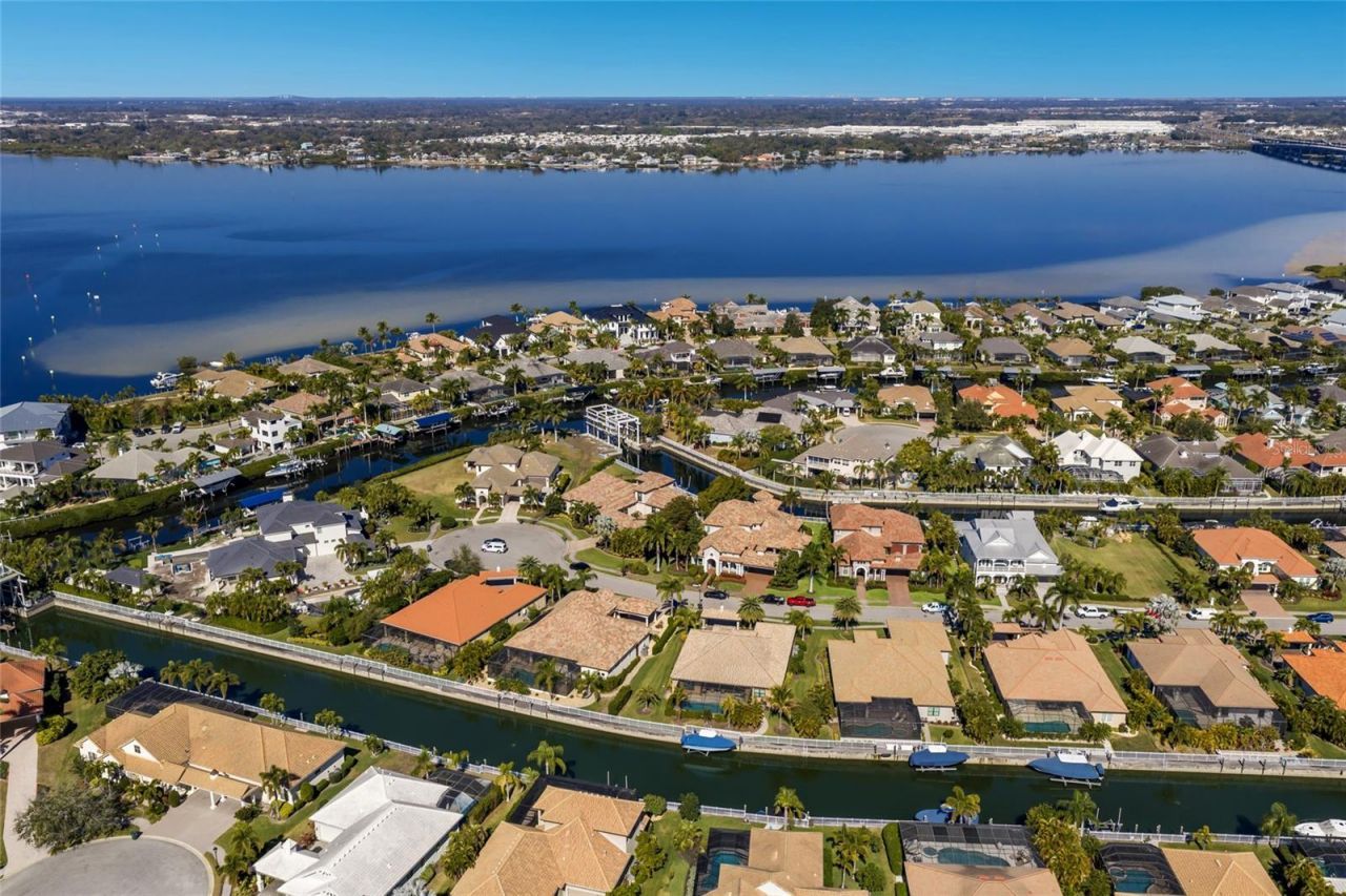 512 Mast Drive, Bradenton, FL 34208 Photo