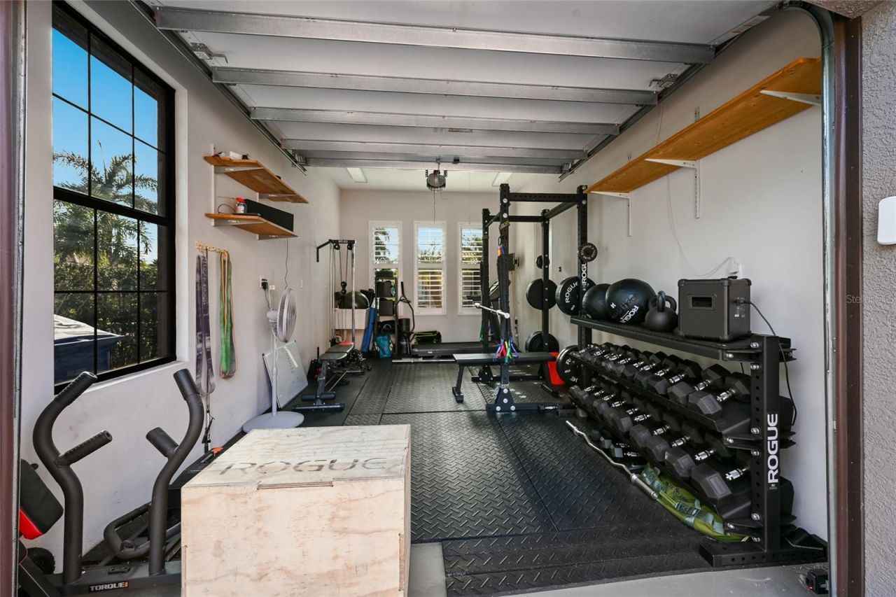 512 Mast Drive, Bradenton, FL 34208 Photo