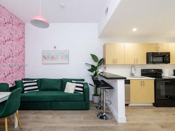 2129 Washington Ave , Unit 205, Miami Beach, FL 33139