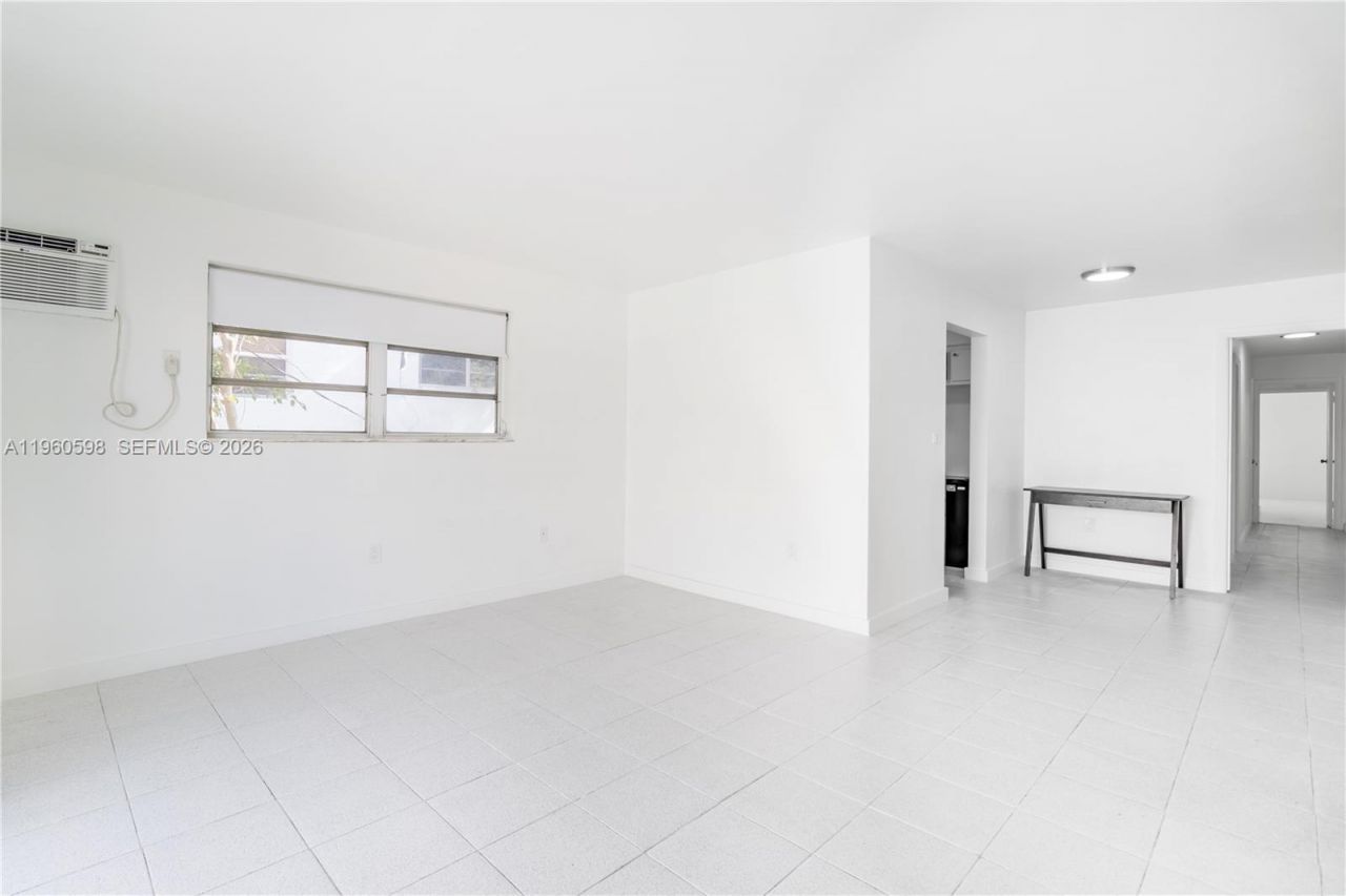 710 11th St, Unit 5, Miami Beach, FL 33139 Photo