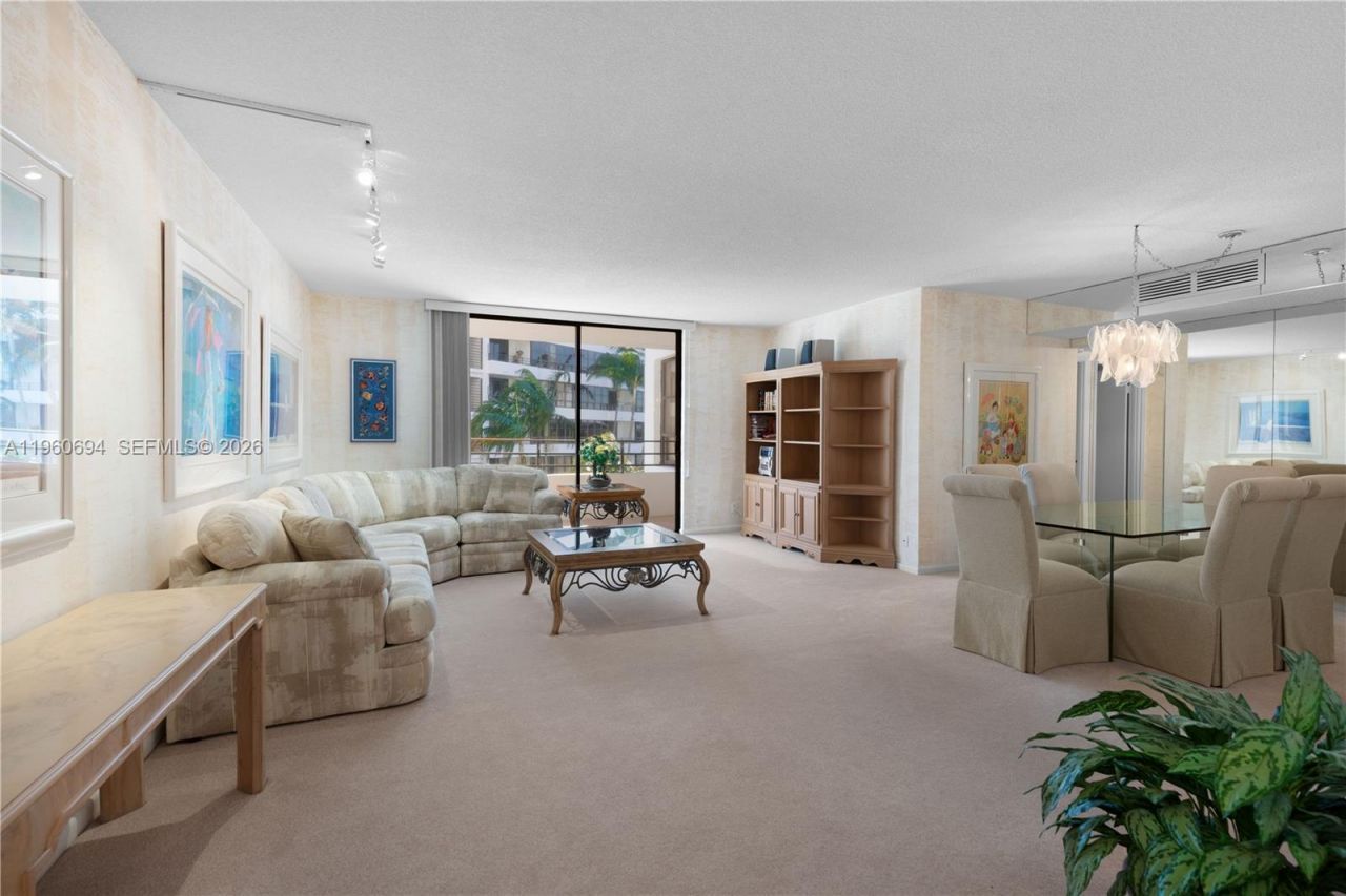 600 Three Islands Blvd , Unit 411, Hallandale Beach, FL 33009 Photo