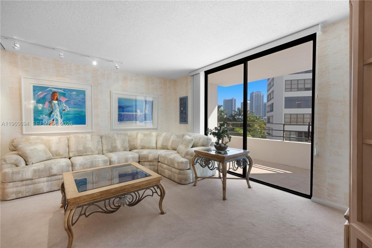 600 Three Islands Blvd , Unit 411, Hallandale Beach, FL 33009 Photo