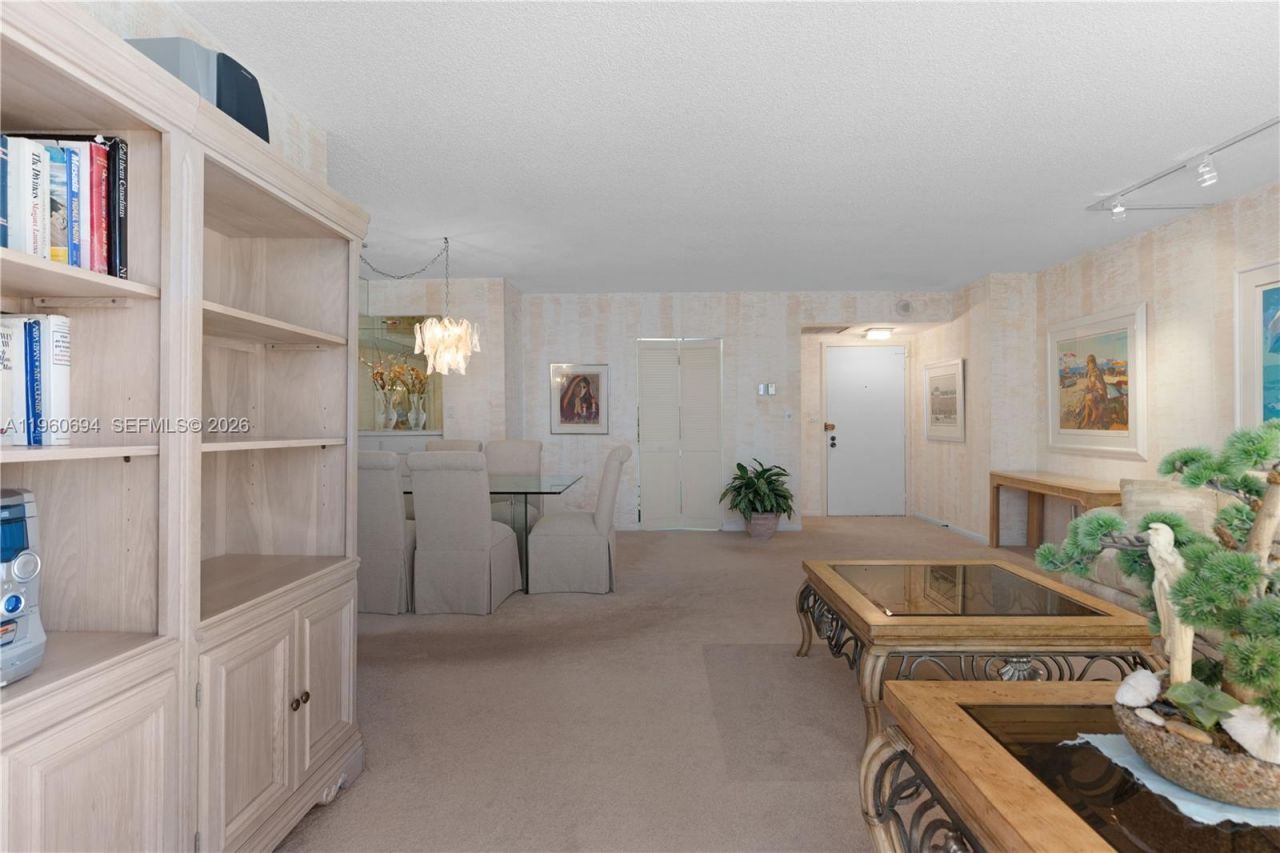 600 Three Islands Blvd , Unit 411, Hallandale Beach, FL 33009 Photo