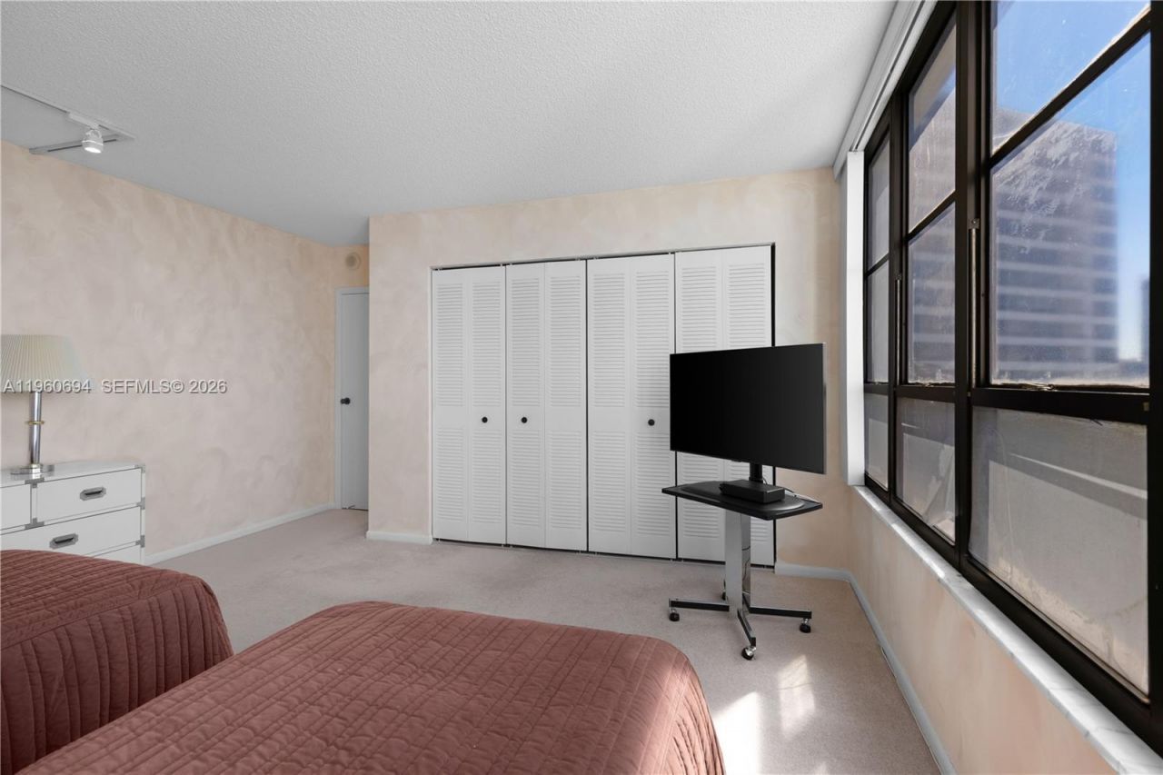 600 Three Islands Blvd , Unit 411, Hallandale Beach, FL 33009 Photo