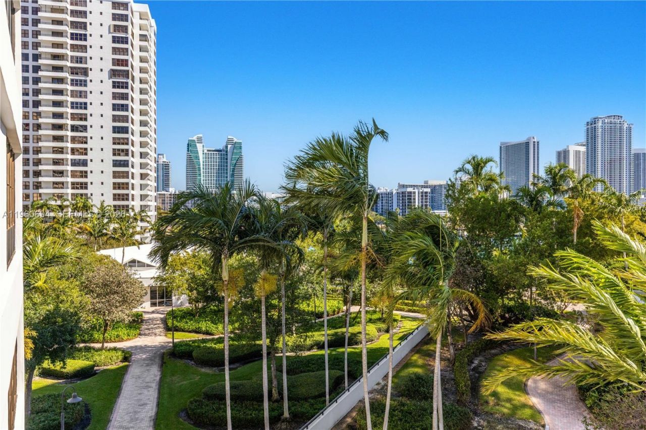 600 Three Islands Blvd , Unit 411, Hallandale Beach, FL 33009 Photo