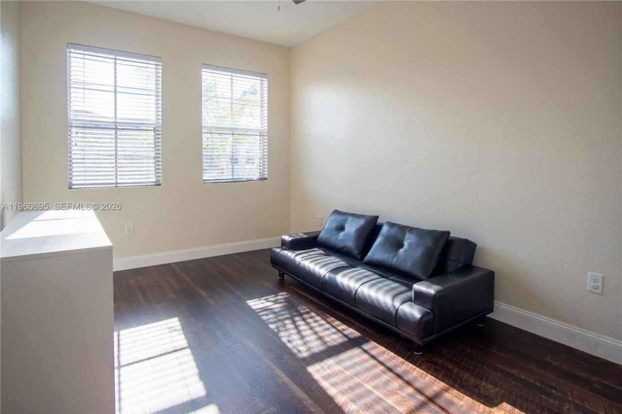 1447 SE 24th Ave , Homestead, FL 33035 Photo