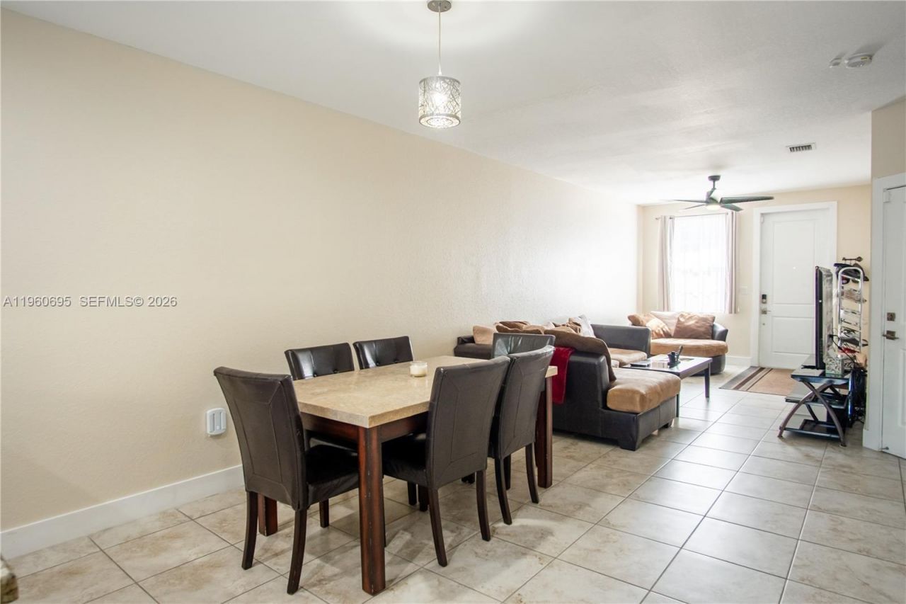 1447 SE 24th Ave , Homestead, FL 33035 Photo