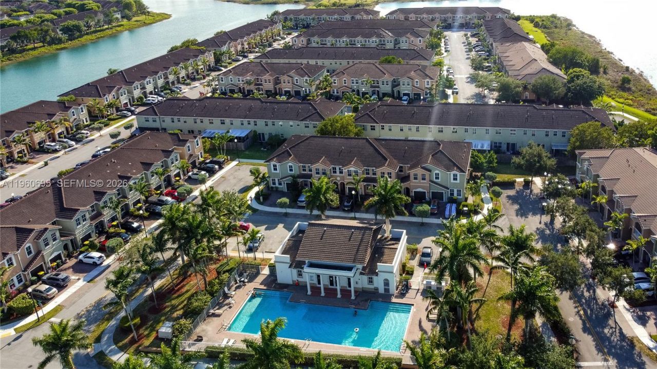 1447 SE 24th Ave , Homestead, FL 33035 Photo