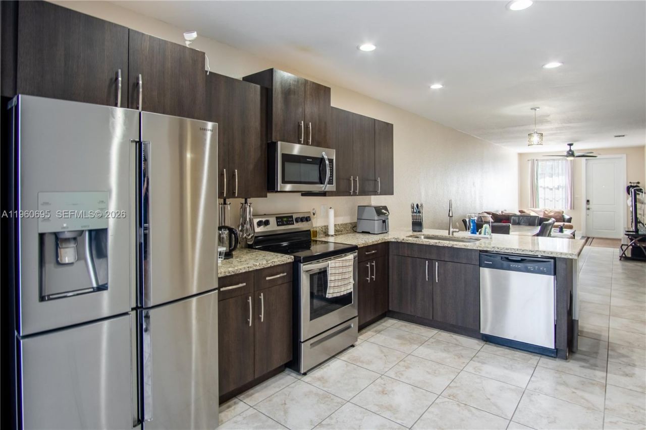 1447 SE 24th Ave , Homestead, FL 33035 Photo