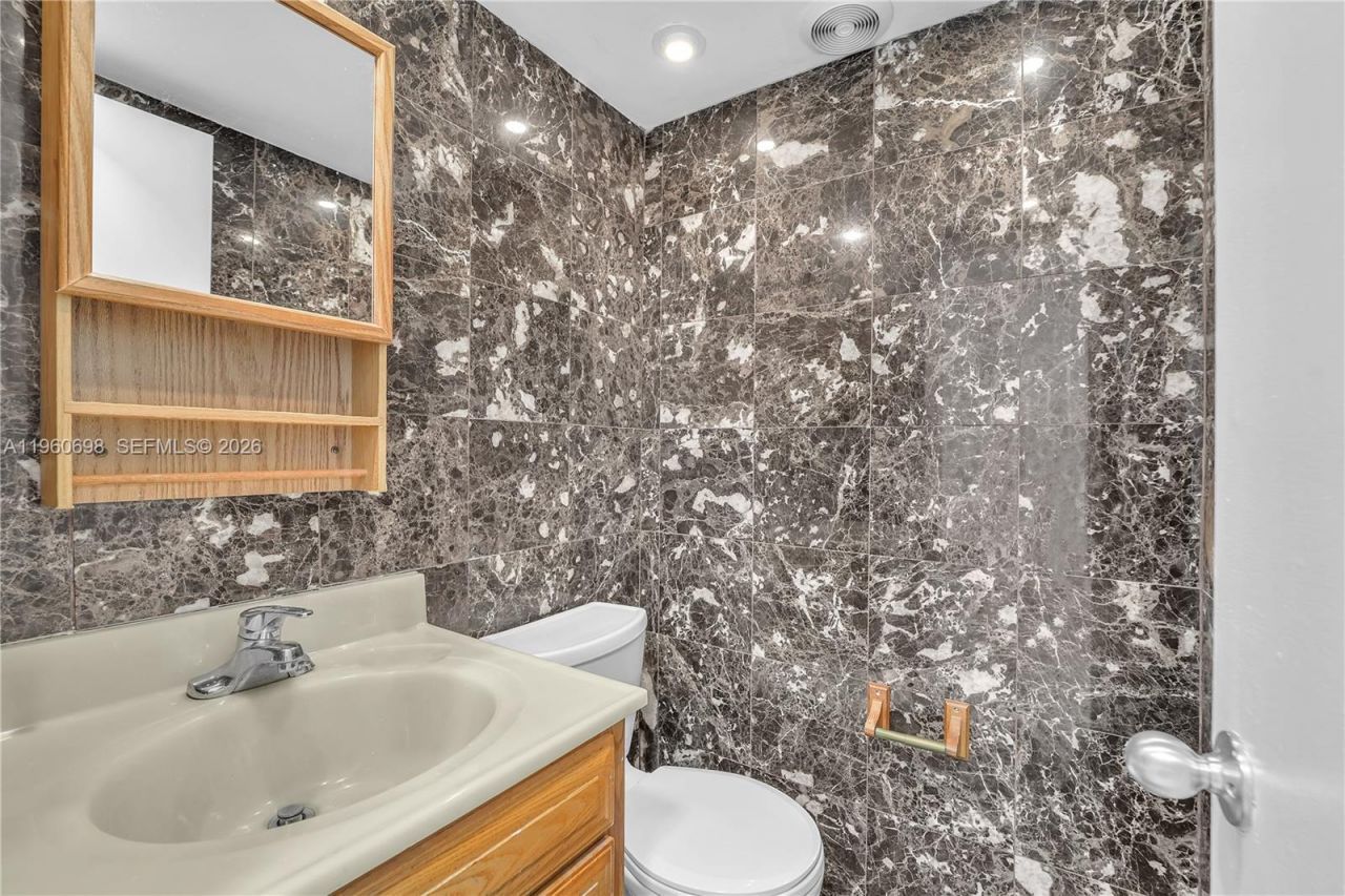 8775 Park Blvd, Unit 112, Miami, FL 33172 Photo