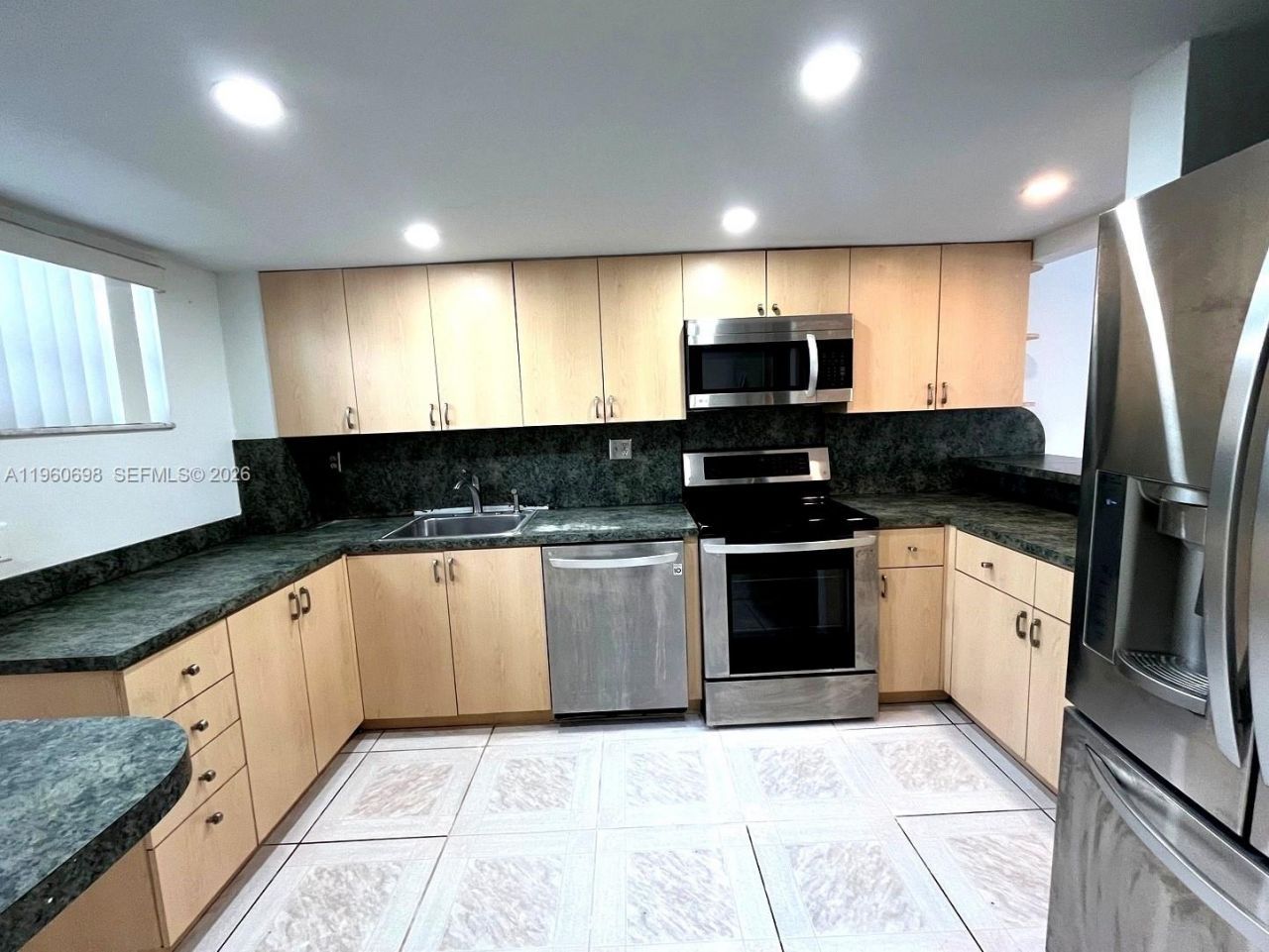 8775 Park Blvd, Unit 112, Miami, FL 33172 Photo