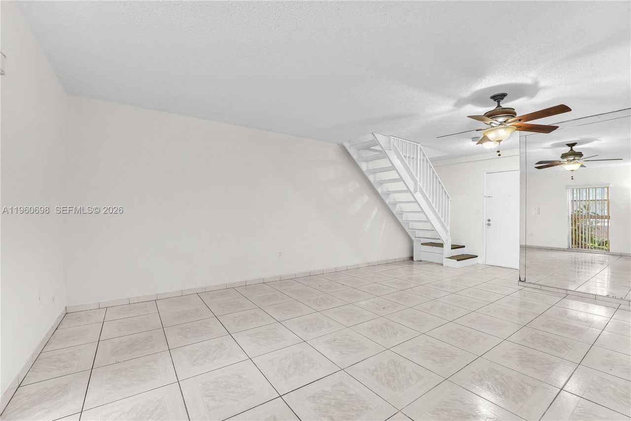 8775 Park Blvd, Unit 112, Miami, FL 33172 Photo