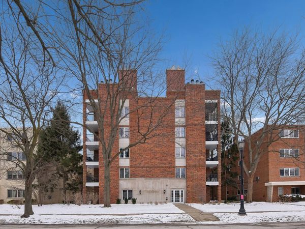 Unit 5D, Evanston, IL 60201