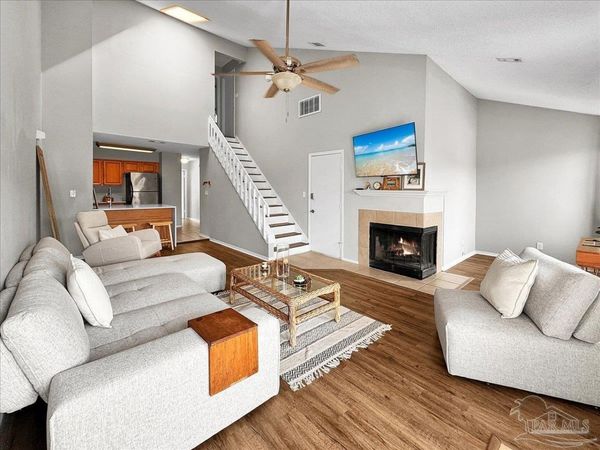 5001 Grande Dr, Unit 823, Pensacola, FL 32504