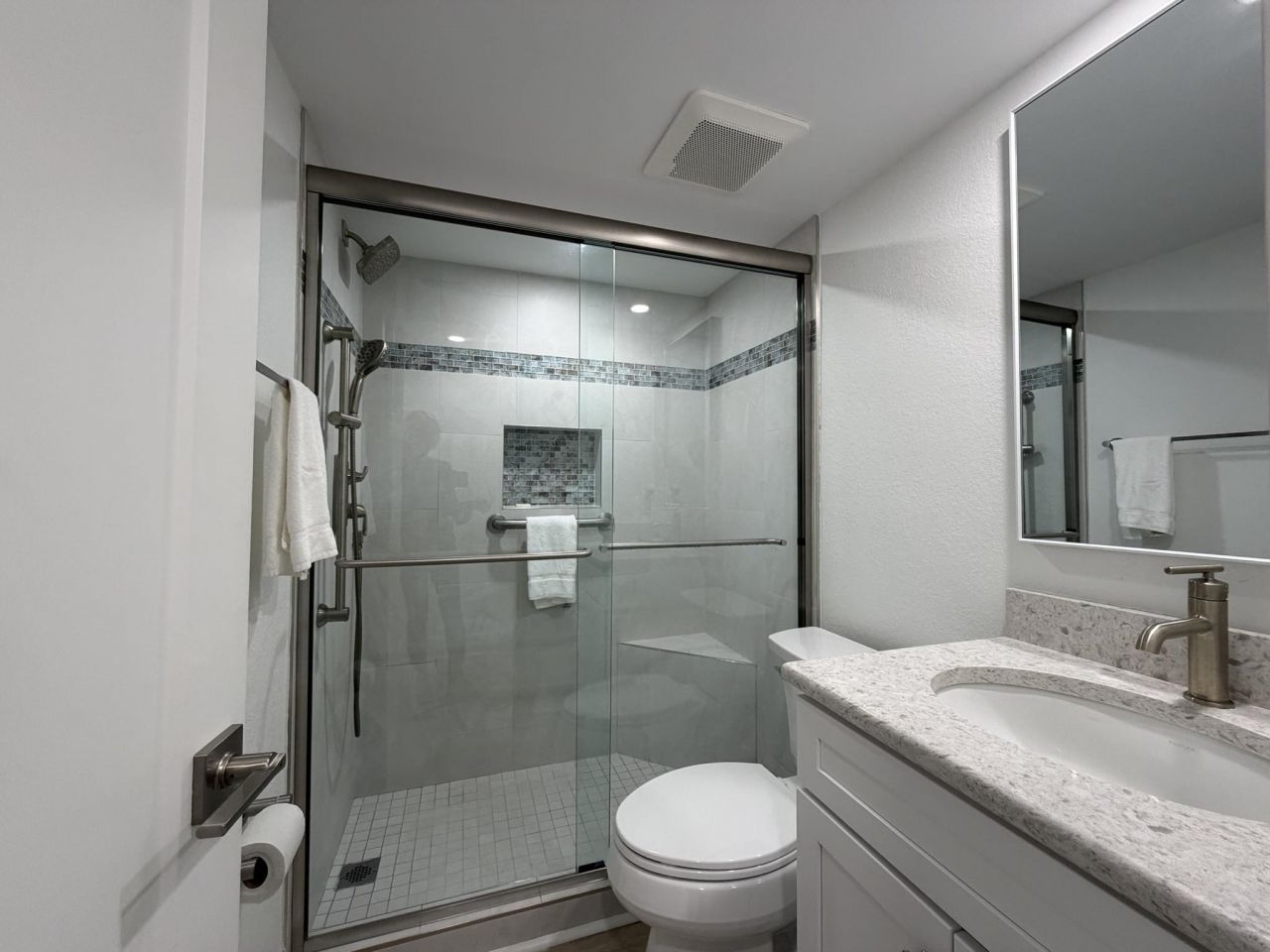 2230 Camino Del Mar Dr, Unit 1D2, Sanibel, FL 33957 Photo