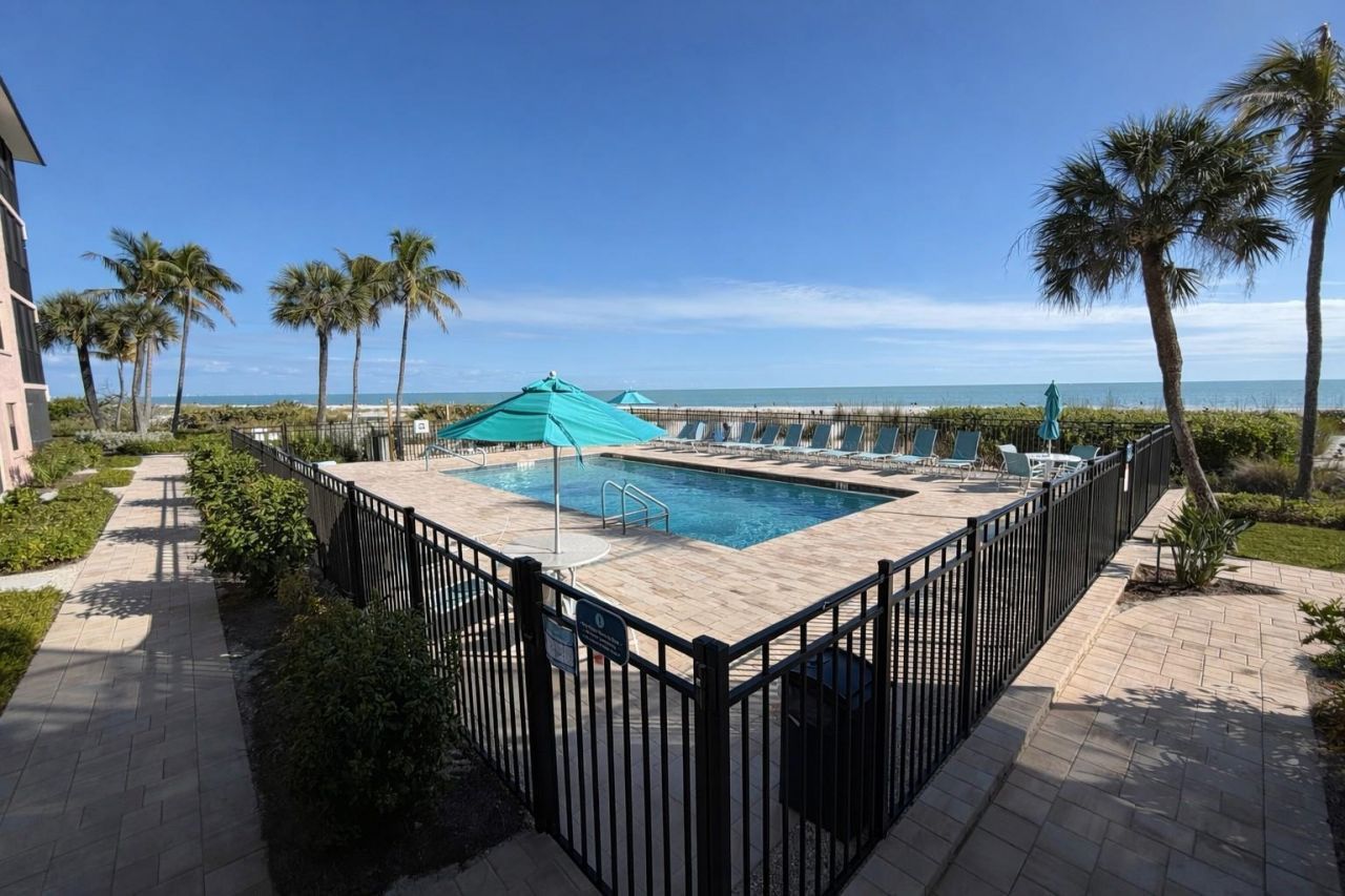 2230 Camino Del Mar Dr, Unit 1D2, Sanibel, FL 33957 Photo