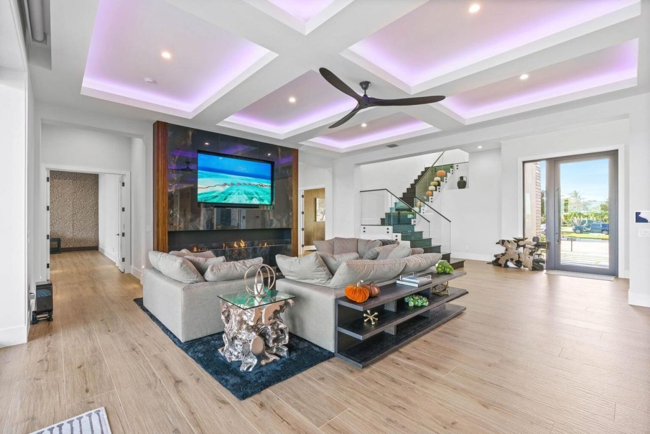 712 Lakeside Circle, North Palm Beach, FL 33408 Photo