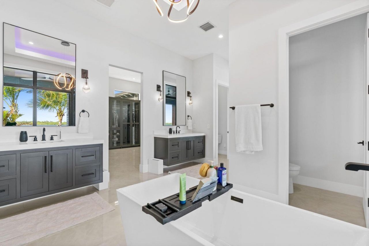 712 Lakeside Circle, North Palm Beach, FL 33408 Photo