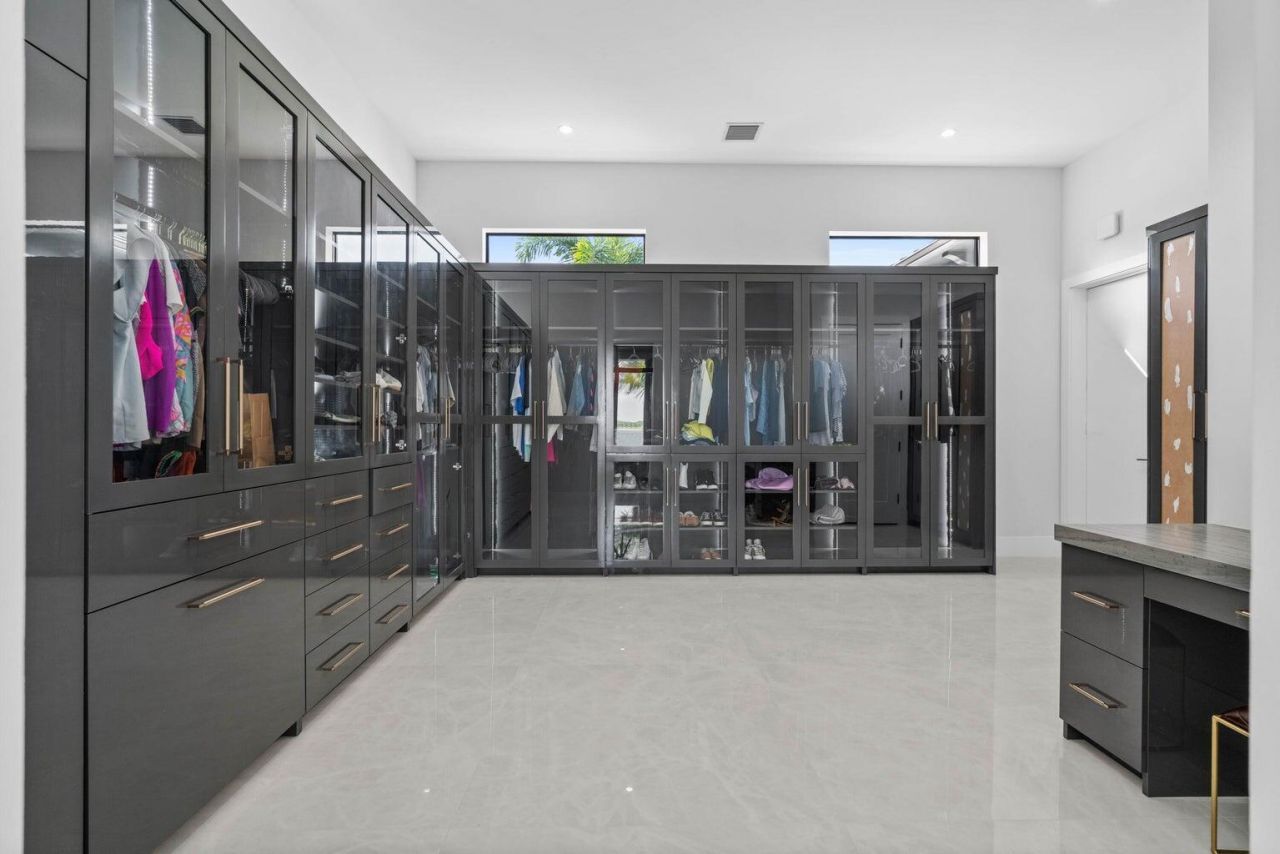 712 Lakeside Circle, North Palm Beach, FL 33408 Photo