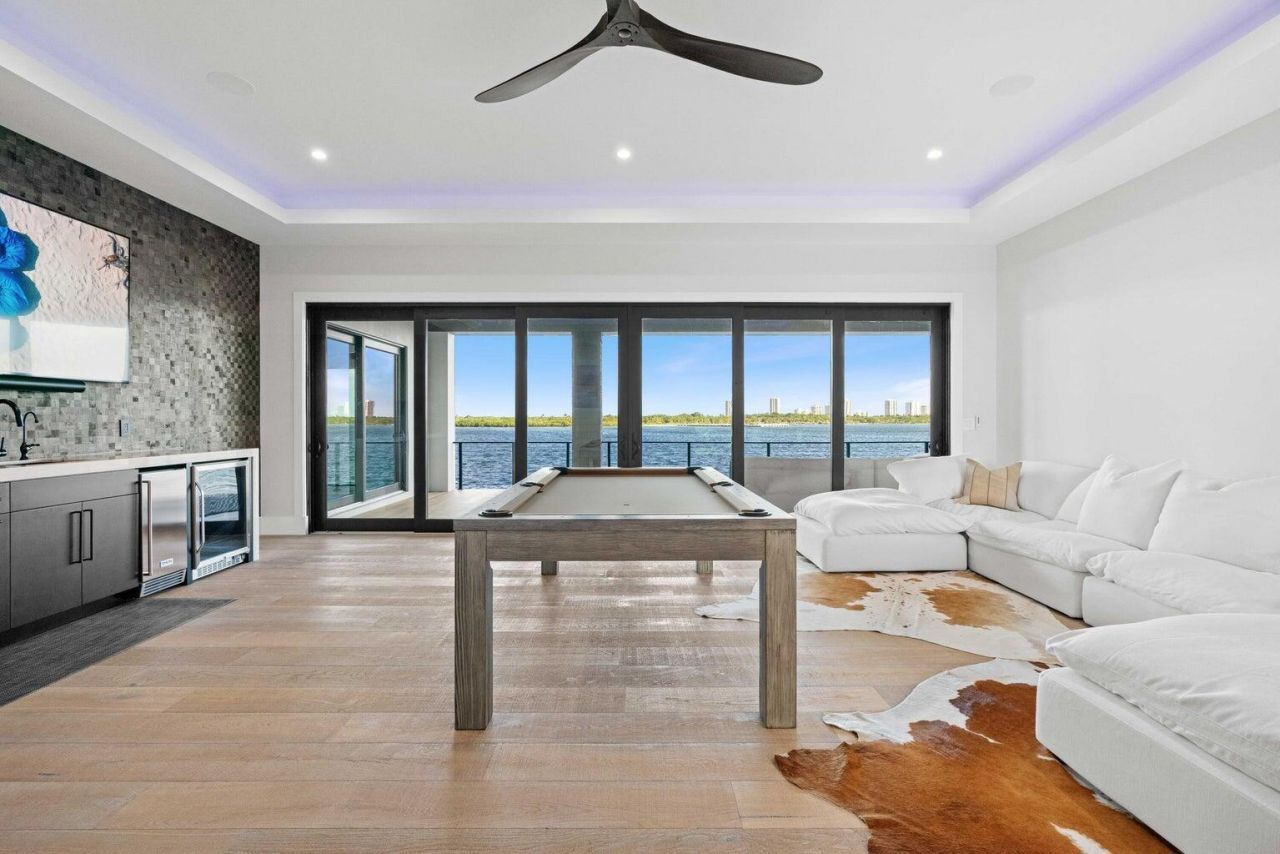 712 Lakeside Circle, North Palm Beach, FL 33408 Photo