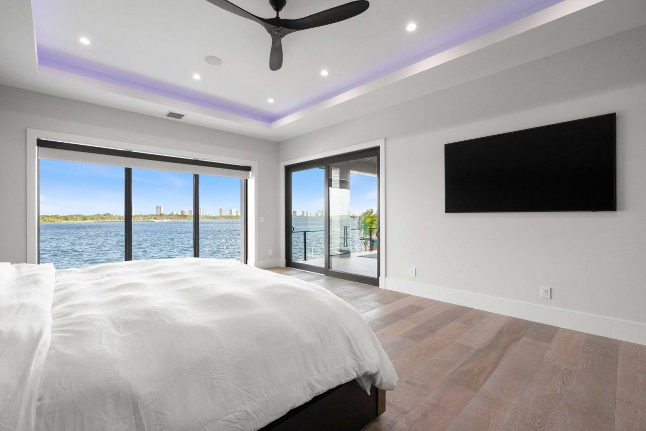 712 Lakeside Circle, North Palm Beach, FL 33408 Photo