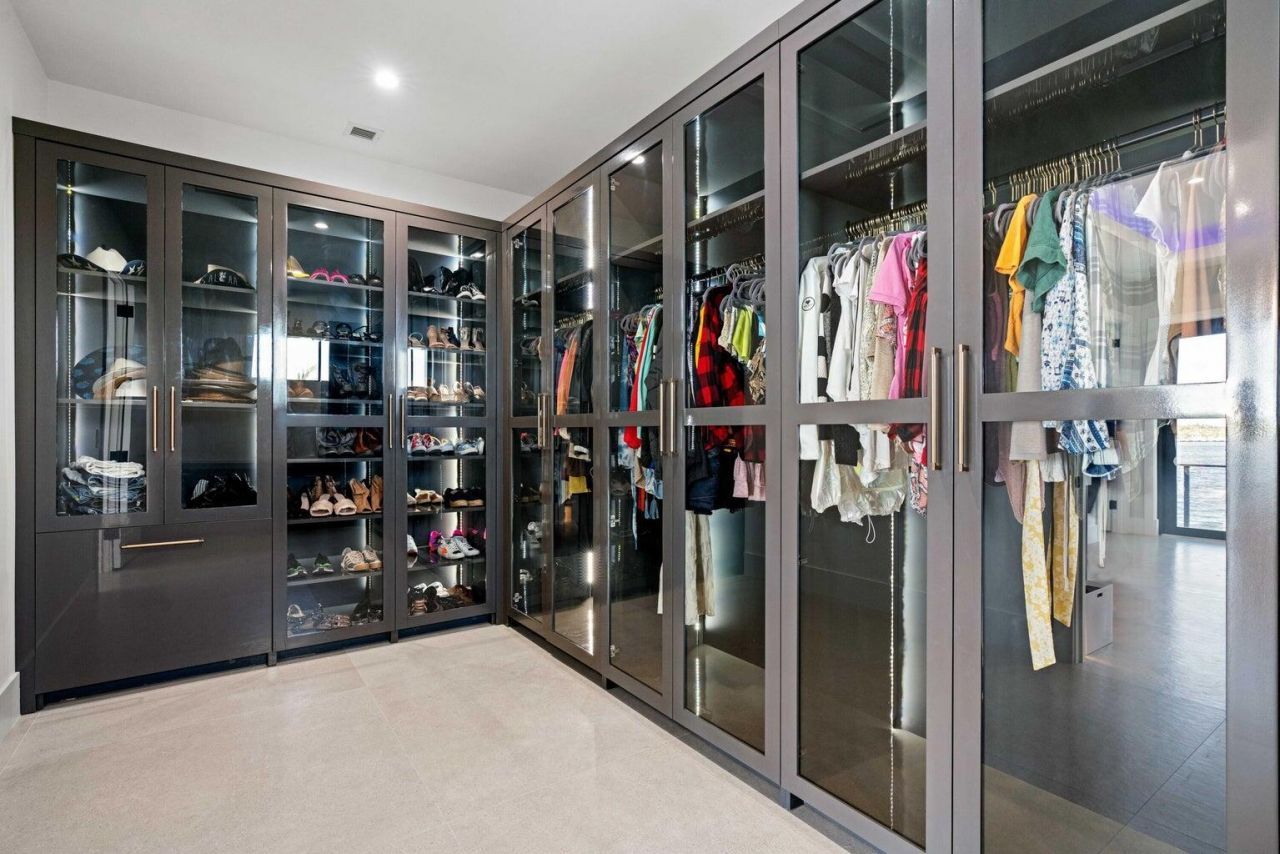 712 Lakeside Circle, North Palm Beach, FL 33408 Photo