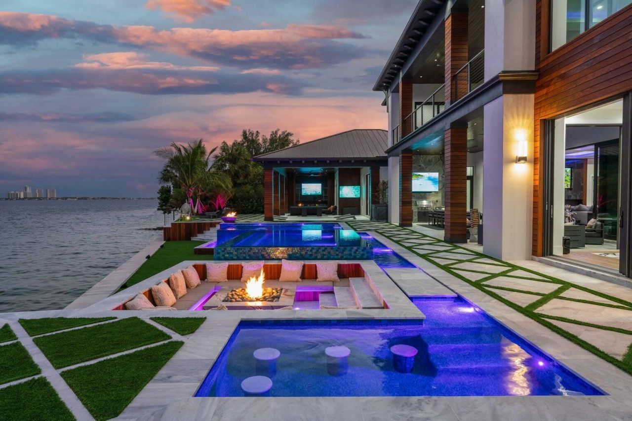 712 Lakeside Circle, North Palm Beach, FL 33408 Photo