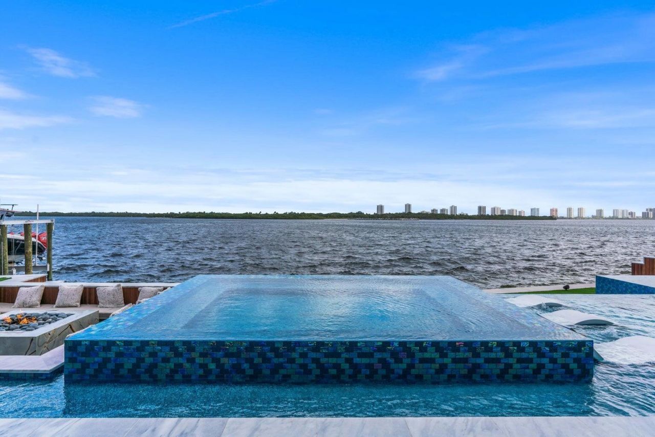 712 Lakeside Circle, North Palm Beach, FL 33408 Photo